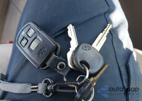 2003 Hyundai Sonata Gls/Lx z USA, uszkodzony, nr VIN KMHWF35H23A910221